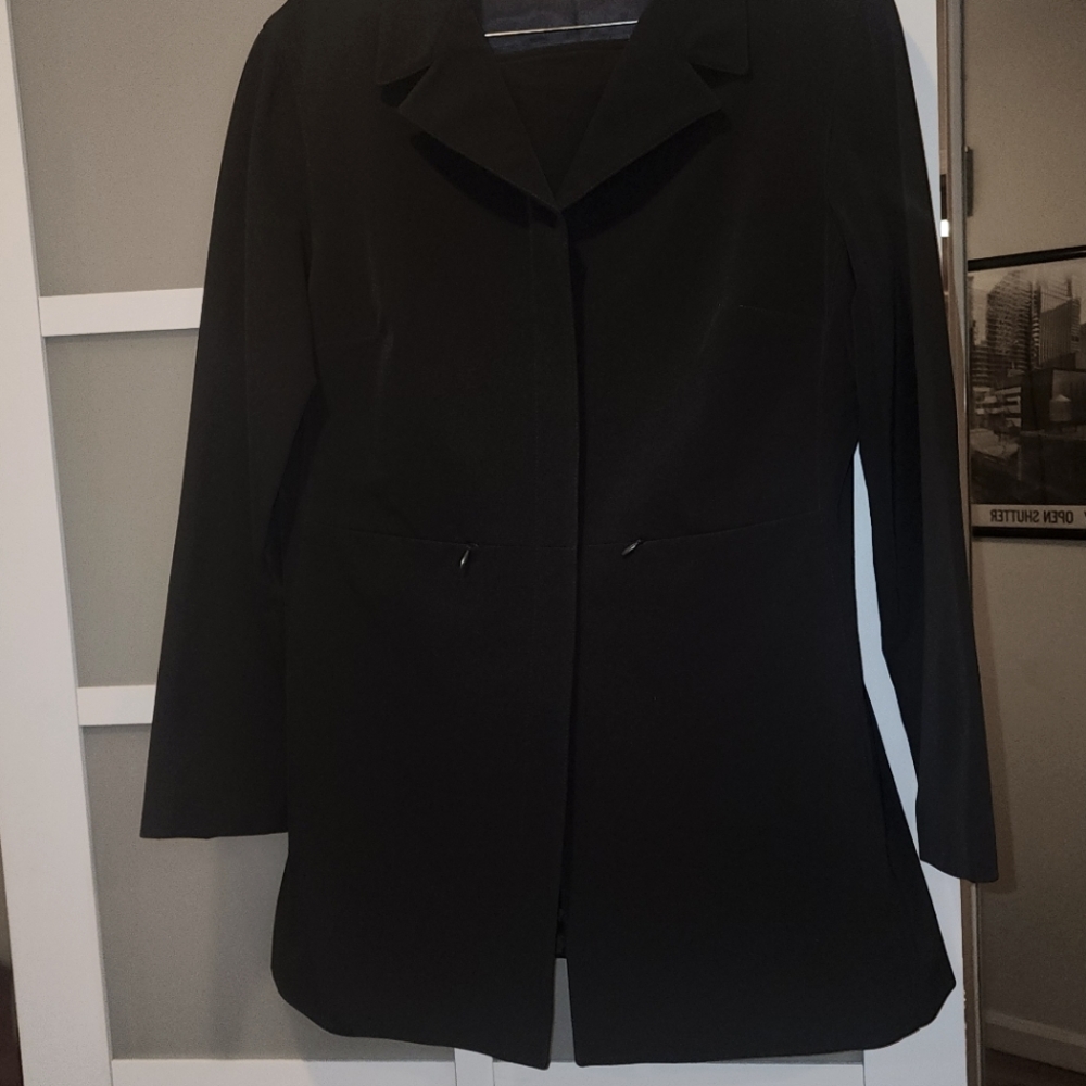 Isabel Ardee Womens Dark Gray suit jacket and skirt size 12